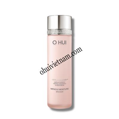 Sữa dưỡng dịu nhẹ Ohui Miracle Moisture Emulsion - cân bằng ẩm và dầu trên da 