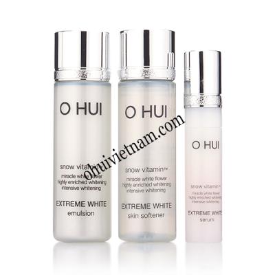 Bộ sản phẩm  dưỡng trắng da Ohui Extreme White Miniature Kit 3 sản phẩm 