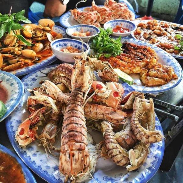 Combo lẩu nướng 4 người